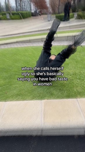 Humorous Urban Life: When She Calls Herself Ugly