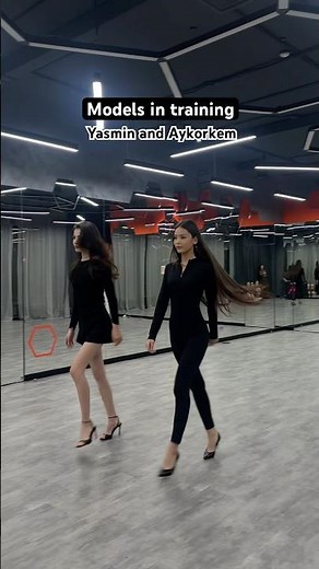 Models in training: Yasmin and Aykorkem #fashionweek #modeling #catwalktour #usa