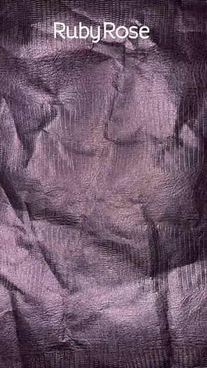 💖 Piel suave, mate y perfecta todo el día 💖 La Base Líquida Soft Blend de Ruby Rose tiene todo lo que tu piel necesita: ✨ Textura fina y fácil de aplicar ✨ Cobertura media modulable ✨ Acabado mate con efecto aterciopelado ✨ Control de grasa y sensación de confort 🔝 Unifica el tono, disimula imperfecciones y deja tu piel ¡lista para brillar! #RubyRoseMéxico #SoftBlend #MaquillajePerfecto | Ruby Rose México