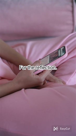 Why people look at their reflection in phone screens