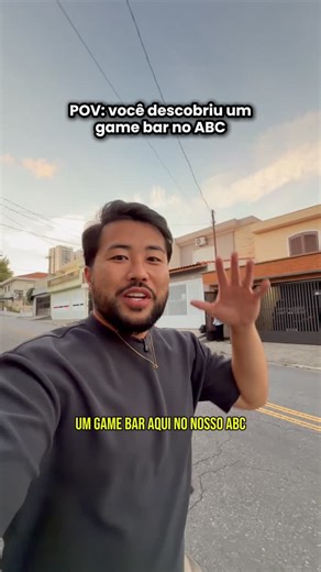 GUIA GRANDE ABC ★ on Instagram: "VOCÊ SABIA QUE TEM UM GAME BAR NO ABC?! ▶️ Queijo Quente (lanche) R$38,00 ▶️ Batata Grande com Cheddar e Bacon R$68,00 ▶️ Polenta R$34,00 ▶️ Dadinho de Tapioca R$36,00 ▶️ Onion Rings R$36,00 🧩 ENTRADA ✅ Quarta, Quinta e Domingo (exceto feriado): R$15/pessoa ✅ Sexta, Sábado e Feriados: R$20/pessoa Já marca os amigos que vão vir aqui com você‼️ 📍 @covilgb // Rua Arafura, 77 - SBC #publi #jogos #tabuleiro #gastronomia #guiagrandeabc"