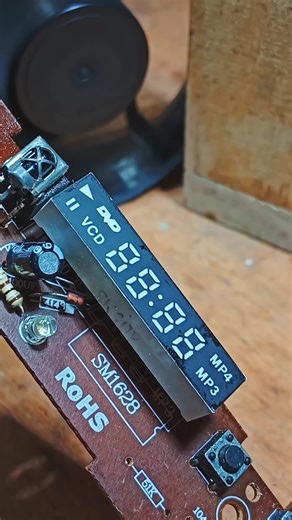 with temperature solder #tips #pcb #soldering #electronic