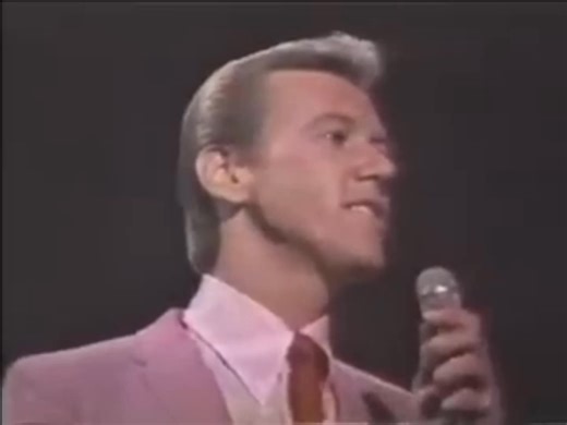 Righteous Brothers Bobby Hatfield - Unchained Melody ... ▶️ Listen this song: https://bestoldiesforever.topgreatsong.com/righteous-brothers-unchained-melody?utm_source=facebook&utm_medium=preel&utm_campaign=bestoldiesforever | Best Oldies Forever