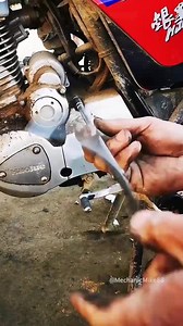 240K views · 2.6K reactions | Replace Motorcycle Chain #mechanic #mechanicmike #chain #motorcycle | Mechanic Mike | Facebook