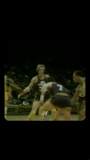 Pistol Pete: The Pioneer of Creative Basketball