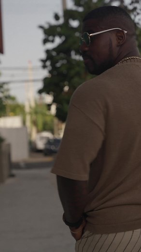 Outfit chocolate o verde ? #blackmenwithstyle #blackmen #outfit #model #moda | Pure chocolate