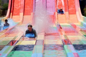 Wet ‘n’ Wild opens Monday in Las Vegas