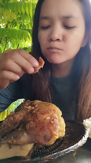 221K views · 5.4K reactions | Mini vlog|Nagluto ako ng crispy uli ng abbot #trendingreelsvideo #fblifestyle #foodblogger | Friendzie Ella vlog | Facebook