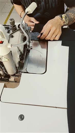 Overlock Sewing machine