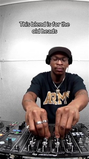 Sounds like 2004 in here 🥁 #simms #drummbass #dnb #dj