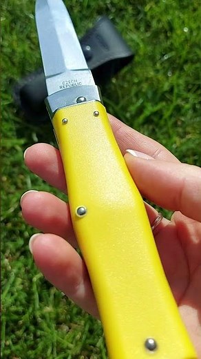 Mikov Predator 241 NH 1KP yellow #edcknif #knifecommunity #everydaycarry #edclifestyle #blade