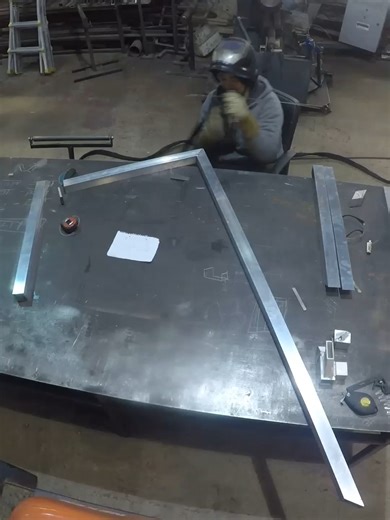 Building the frame for the £1400 table. #nsmc #metalfabrication #weldinglife #workshoplife #bespokemetal