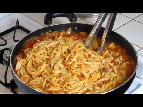 Una facil y deliciosa receta de Pasta con pollo y vegetales
