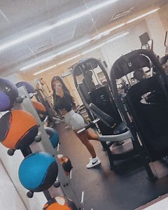 Chassidy Saffell on Instagram: "February is for the doers… turning intentions into concrete steps ✨ . . . . . @donnysdevil @donnysangelofficial #fun #travel #love #modellife #miami #newyork"