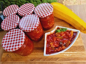 Zucchini in tomatoes in sweet and sour sauce, for jars, for the winter #preserves #zucchini
