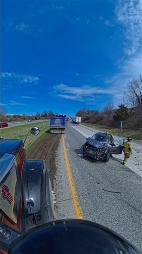 Tractor Trailer Crash Blocks All Lanes 🚛⚠️ Had to Drive Through the Grass!