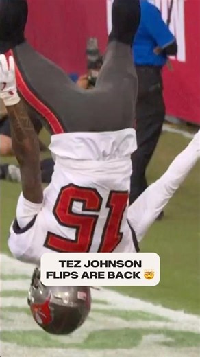 THAT WAS FLIPPIN’ AWESOME 👏 📺: #NEvsTB on CBS #tezjohnson #flip #touchdown #buccaneers #nfl