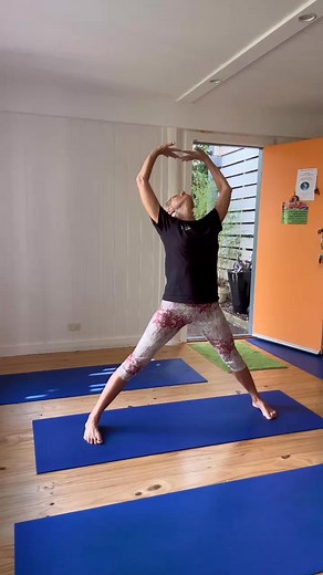 Shifting a habit, or getting out of a non useful state, overcoming a limiting belief, even reducing pain or getting rid of an addiction, doesn’t need to be complicated or take a long time.With the use of hypnosis and NLP change can be immediate and lasting.I’m excited about what’s possible with me skills and your curiosity and willingness.If this resonates, reach out and we’ll have a brief conversation about how I can help you.Talk soon.Much loveBettina 🙏🧡.#Yoga #changework #healing #hypnosis 