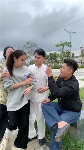 Kindness Beats Bullying #NinhStories #kindness #respect #action #help