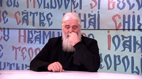 L-am mințit pe episcop! Mi-am făcut bagajele și m-am dus la stână! Nici nu am vrut să aud de mănăstirea aia. A vrut să mă mute la o mănăstire despre care nu mulți auziseră. Părintele Calistrat Chifan: Intr-o zi m-a chemat episcopul și mi-a zis că are nevoie de mine! | BZI Iași