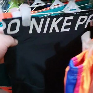 4 comments | Es HOY!!!朗拾 Gran feria de garaje!! Ropas americanas de invierno, deportivos, calzados nuevos y usados Las mejores marcas: under armour, nike, old navy, aeropostale, etc Fecha: Sábado 04 de junio Desde las 9 am Ubicación: https://maps.app.goo.gl/h4CzArSFnD2kwpLN6 Más info Teléfono: 0976 567 491 | Areguá Me Encanta | Facebook