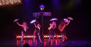 Full Focus:Atomic Bombshells