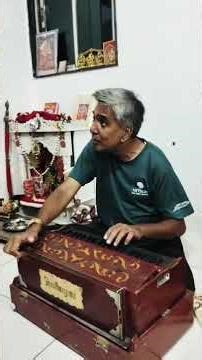 Song:- Bhari duniya me aakhir dil.., Music:- Ravi. Film:- Do-badan.