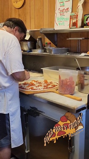 72K views · 2.6K reactions | Happy Pizza Friday New York  #luigispizzaparkslope #pizza #pizzafriday #nyceats #italianamerican #italianfood #brooklyneats #ItalianPride #pizzagram #eeeeeats | Luigi's Pizza Park Slope | Facebook