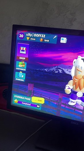 Ako neko zeli cheat za stumble guys koji moze da seta grmove,krune,trofeje,tokene itd itd nek udje na nas discord koji se nalazi u com! #fyp #fy #foryou #fyp #foryoupage #stumbleguys #stumble #guys #cheat #cheater