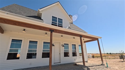 See how proper venting of ZIP Rainscreen behind Hardie siding improves drainage and airflow while protecting exterior walls from trapped moisture. View Blog Post: https://freemansrealty.com/stop-moisture-install-zip-rainscreen-before-hardie-siding — Resources: Website | https://freemansrealty.com/ Land | https://freemansrealty.com/land/ Homes | https://freemansrealty.com/homes/ Rentals | https://freemansrealty.com/rentals/ Resources | https://freemansrealty.com/resources/ Contact Us | https://fr