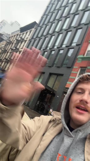 chloe joe (@chloej.oe)’s videos with 8 dollar latte - Chris Tuck