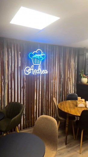 4 WHOLE METERS OF CAKE!!! Literally heaven, and we’ve a salad bar to balance it out 🤣 | Cakes by Andrea