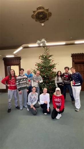 Everyone at Dorking Halls and the cast of Peter Pan would like to wish you a VERY MERRY CHRISTMAS!!! 🎄🎁🧑‍🎄 We have had the best Christmas present with record breaking panto sales yet again, so a huge thank you to everyone who has been to see it so far, and coming over the next few days! Whatever you are doing tomorrow and whoever you are with, we hope it brings you so much joy and happiness, and we look forward to seeing everyone again very soon! | Dorking Halls