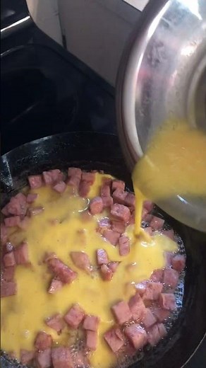 Spam & Eggs The One Skillet Man Is At It Again Yall...Cast Iron Skillet Southern Cooking ASMR