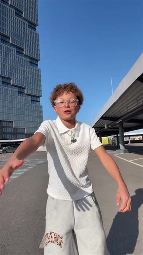 Discover Khalid from Lunatix: Age, Dance & More