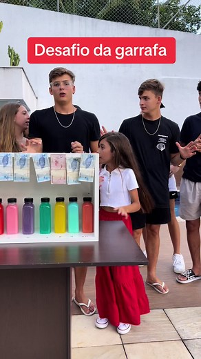 Desafio das Garrafas: Quem Será o Vencedor?