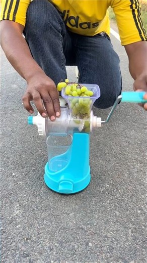 Hand Juicer Machine VS Electric USB Rechargeable 2Ta juicer mixer Dekho