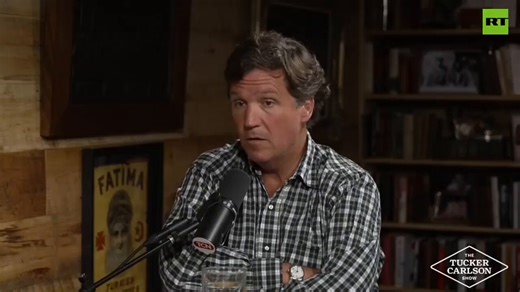 Da fällt man fast vom Stuhl:​„I’ll be tormented for a long time... I want to say that I’m SORRY for misleading people.“​Tucker Carlson über Moral und Krieg. Im russischen Fernsehen. Er habe Trump nur unterstützt, weil dieser angeblich „gegen Kriege“ war – und jetzt, wo die Rhetorik gegen den Iran schärfer wird, fühlt er sich „betrogen“. ​Dieser Mann ist seit Jahren Putins Außenposten und relativiert den Vernichtungskrieg gegen die Ukraine für das amerikanische Puplikum ohne mit der Wimper zu zuc