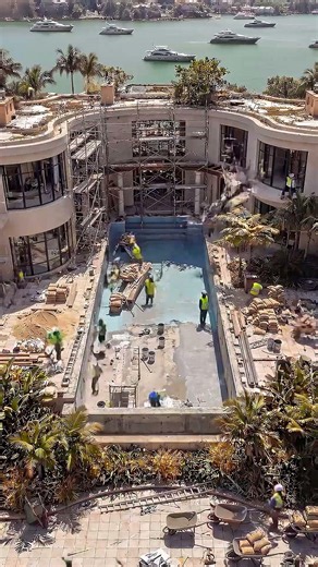 DIY - Abandoned Mansion Restored