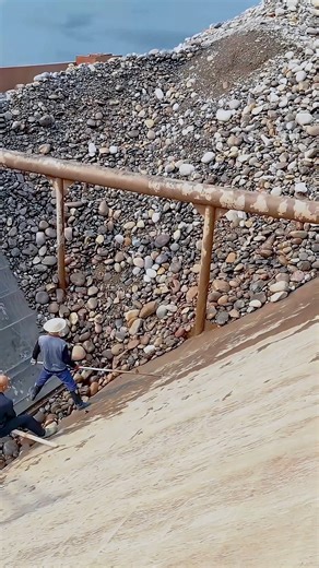 Miningsolution on Instagram: "What REALLY Drives Profit in Your Aggregate Plant We all know aggregate is in demand. But turning rock into reliable revenue isn't just about selling it. It's a game of meticulous cost control and strategic optimization. Let's break down the real drivers of profitability and margin in your crushing plant. 💡 Key Profit Levers: The Tyranny of Cost/Ton: Every decision impacts your bottom line. Monitor these relentlessly: Energy: Your crushers and conveyors are power-h