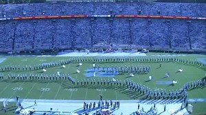 It's halftime so it's time for this week's UNC Bands performance! Enjoy the sounds of the Marching Tar Heels! 🎶🎺🥁 #GoHeels | North Carolina Tar Heels