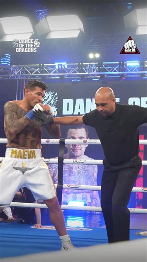 Jack Marshman came out FIRING 😳 📺 Watch BKB49: Dance of the Dragons live now at: BKBBareKnuckle.com #BKB49 #BKB #BareKnuckle | BKB Bare Knuckle Boxing