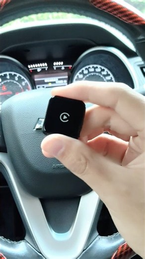 Easy-to-use wireless carplay adapter