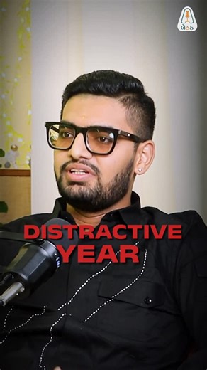 Anuj Pandya on Instagram: "Vishwa Vora સાથે બેઠક! How will 2026 shape your life? Will it bring growth, challenges, success, or transformation? In this exclusive podcast glimpse, Vishwa Vora, renowned astrologer, shares powerful insights about 2026 predictions for individuals, society, and global trends based on astrology. From career and finance to health, relationships, and world events — this conversation gives a clear spiritual and cosmic perspective on what the coming year holds. If you beli