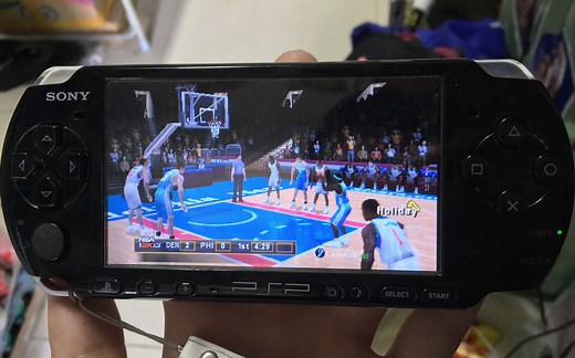 【怀旧】PSP版《NBA2K13》实机运行效果如何???（含下载地址）