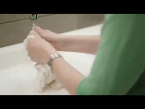 Dolfi is a small ultrasonic washing machine for delicate clothes