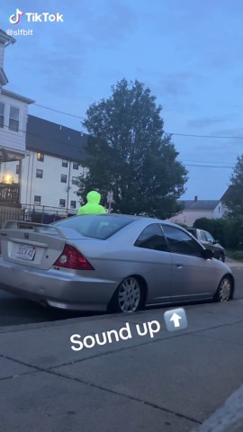 2005 em2 straight piped cat back #exhaust #coldstart #coldrev #cars #honda #civic #hondacivic #lowered #fyp #explore #cartok #mechanic #sound #revving