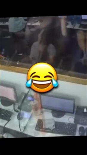 SCAMMER VS HACKER 😂🔥 #viral #shorts