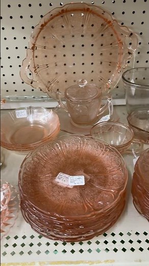 The Charm of Pink Vintage Glassware 💗 #midcenturymodern #thrift #glass