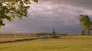 4.8K reactions · 647 shares | Gettysburg is not just a battlefield; it’s the site of the largest battle ever fought on American soil, and like all our battlefields, it’s hallowed ground and historical land where tens of thousands of men fought and sacrificed their lives to create a more perfect union. | American Battlefield Trust | Facebook